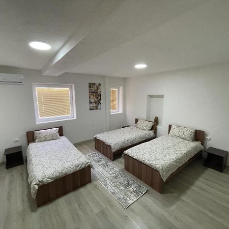 Vila 5 Hotel Prilep Exterior foto