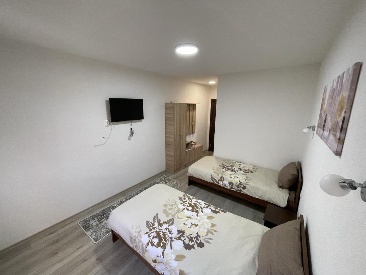 Vila 5 Hotel Prilep Exterior foto