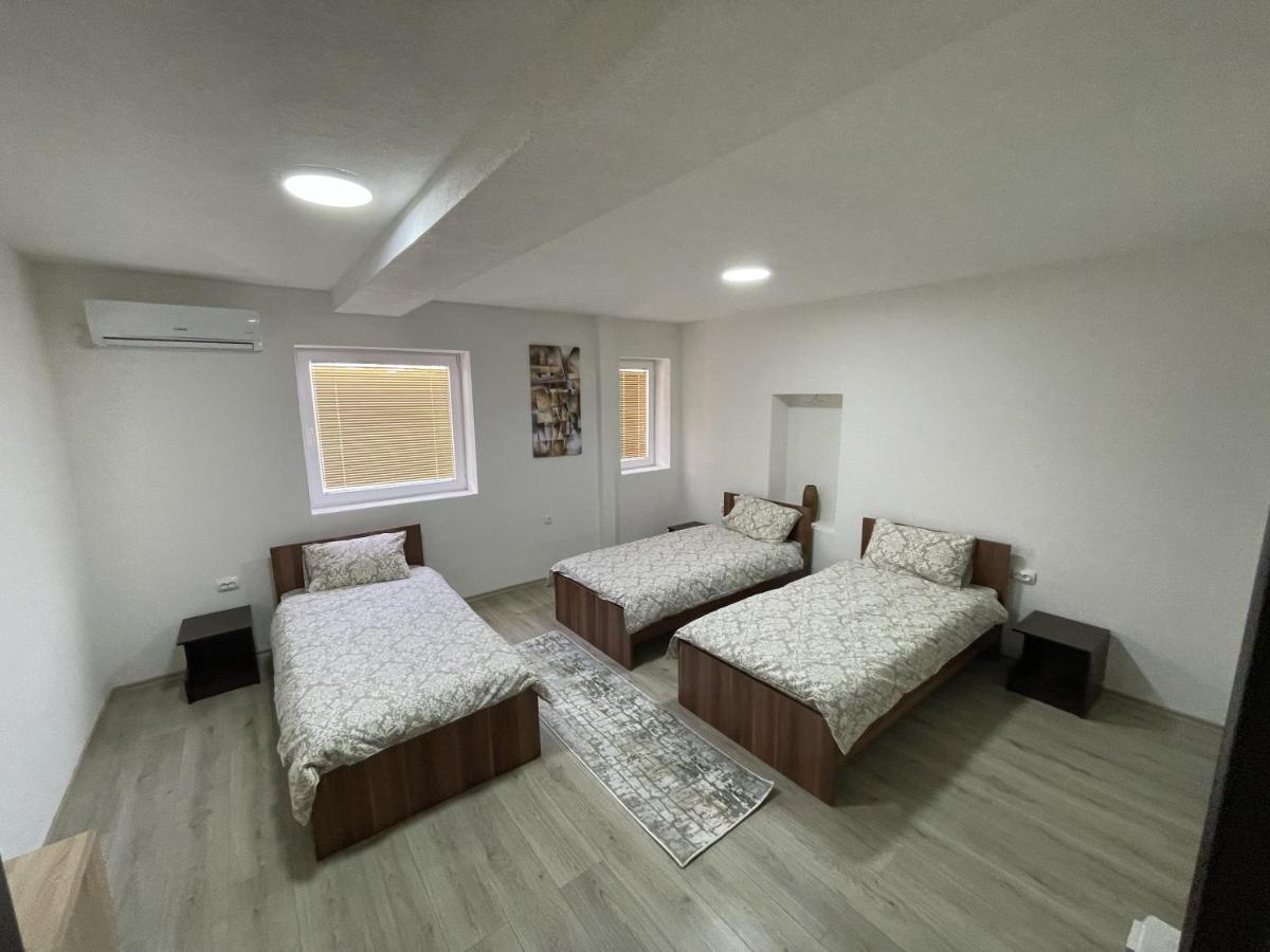 Vila 5 Hotel Prilep Exterior foto